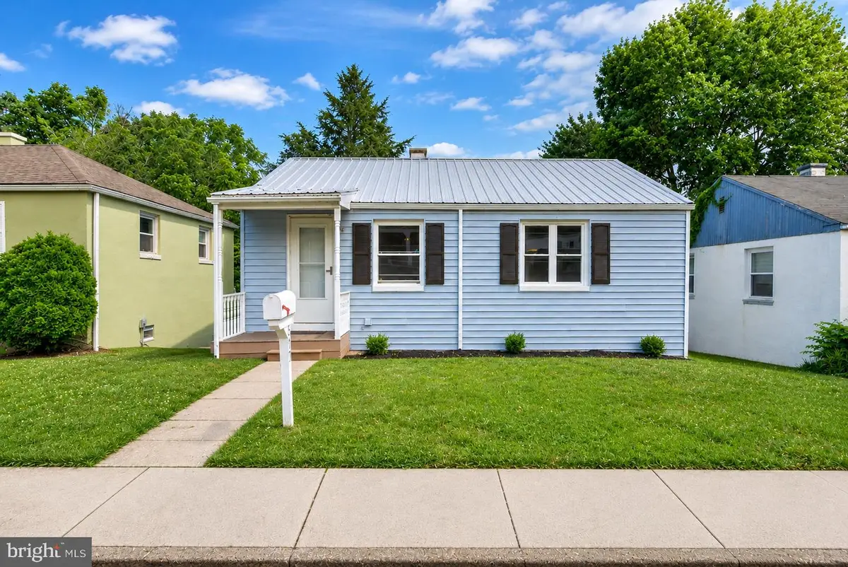 517 Terrace Rd, Lancaster, PA 17602 - #1