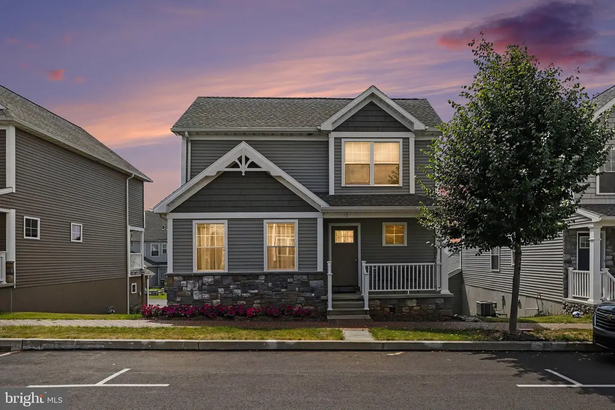 12 Pacific Blvd, Ephrata, PA 17522 - #1