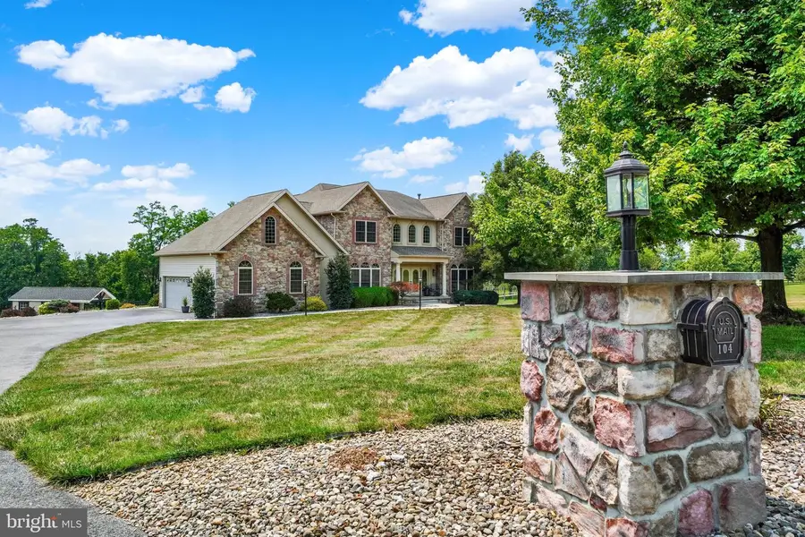 104 Monument Dr, Elizabethtown, PA 17022 - #3