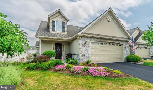1332 Willow Creek Dr, MOUNT JOY, PA 17552