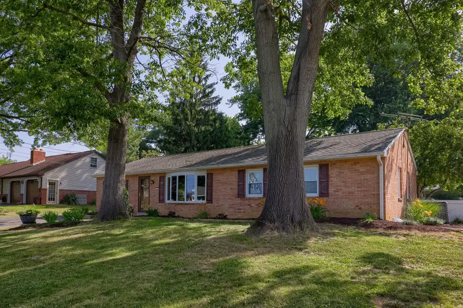 57 Melvin Dr, Leola, PA 17540 - #2