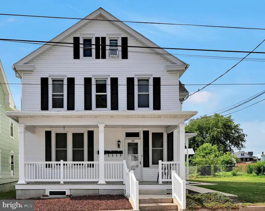 125 E Washington St, Elizabethtown, PA 17022 - #2