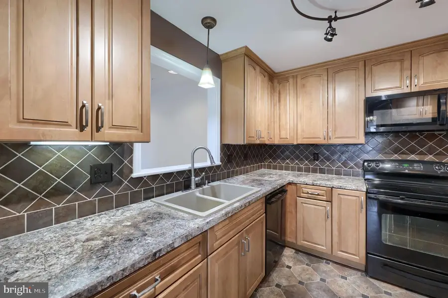 2810 Harrisburg Pike, Lancaster, PA 17601 - #3