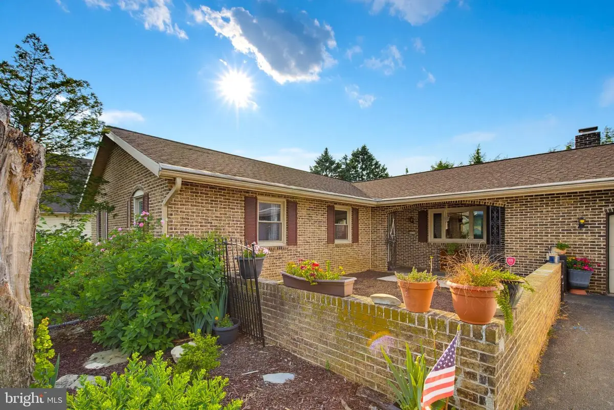 3371 Rothsville Rd, Akron, PA 17501 - #1