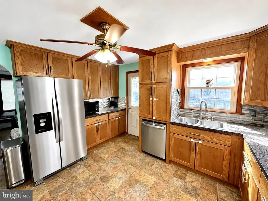 487 Prospect Rd, Manheim, PA 17545 - #2