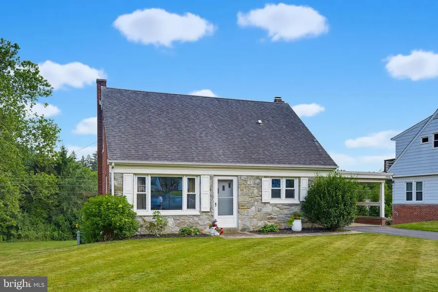 1316 Meadowcreek Ln, Lancaster, PA 17603 - #2