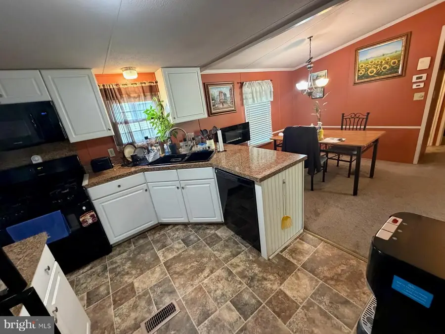 105 Dovefield Dr, Lancaster, PA 17603 - #3