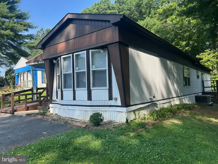 135 Locust Ln, New Providence, PA 17560 - #3