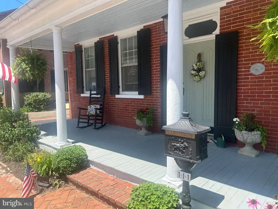 111 E Main St, Strasburg, PA 17579 - #3