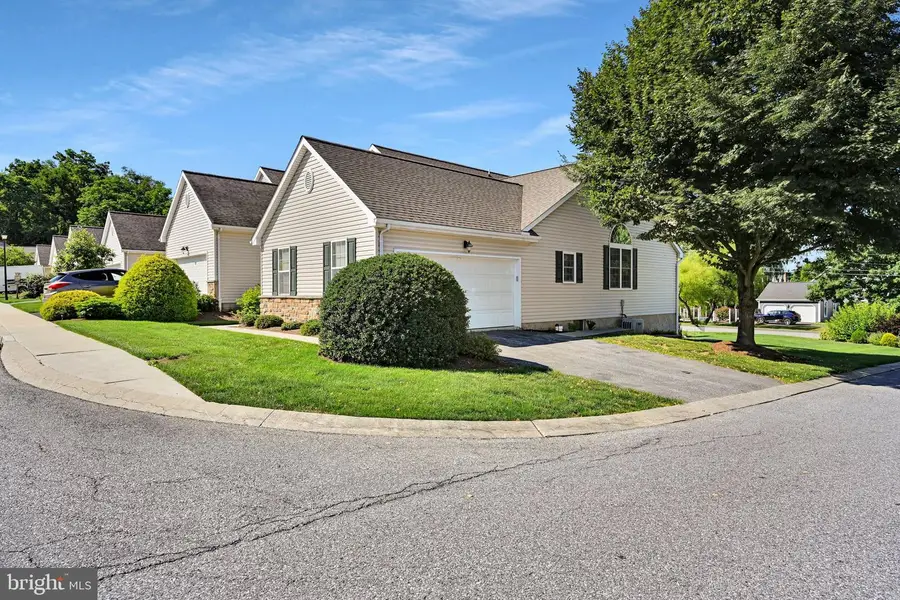 1585 Hickory Run Ct, Elizabethtown, PA 17022 - #3