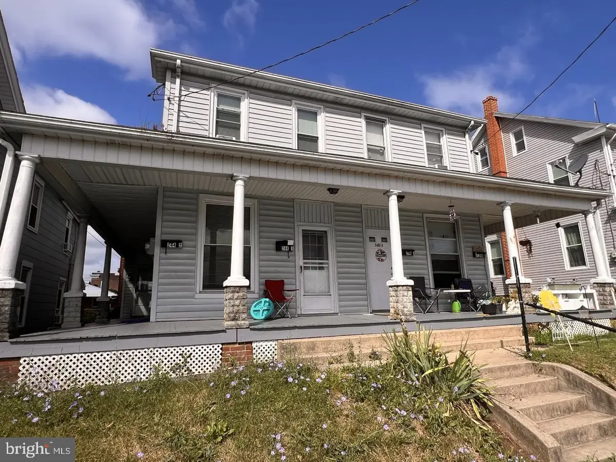 244 - 246 N Market St, Elizabethtown, PA 17022 - #1