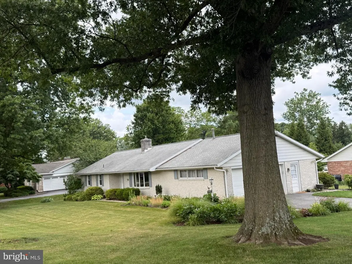 1007 Bear Creek Rd, Elizabethtown, PA 17022 - #1