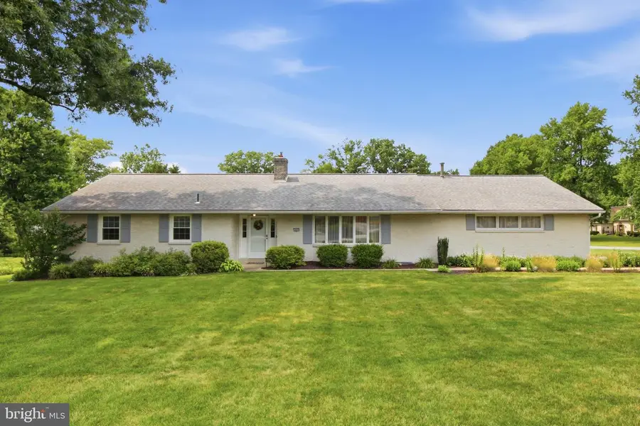 1007 Bear Creek Rd, Elizabethtown, PA 17022 - #2