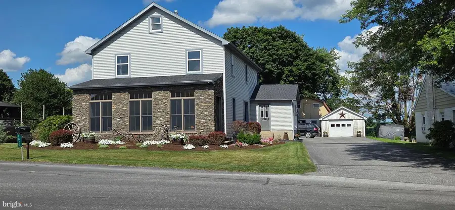 1075 Georgetown Rd, Paradise, PA 17562 - #2