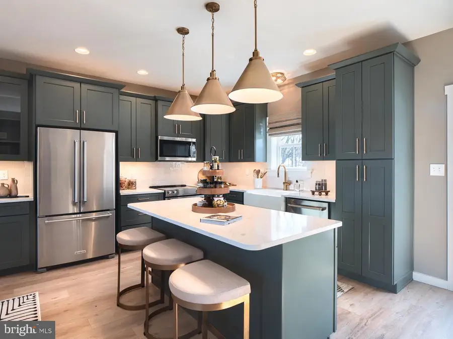 2234 Coach Light Ln, Lancaster, PA 17601 - #2