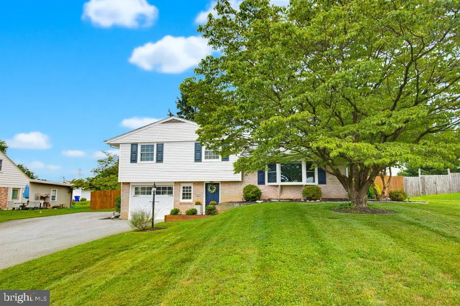 107 E Penn Grant Rd, Willow Street, PA 17584 - #2