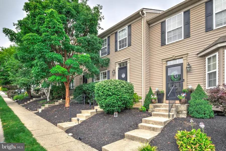 216 Knollwood Rd, Millersville, PA 17551 - #3