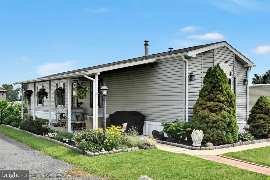 40 Ridgewood Mnr, Manheim, PA 17545 - #3