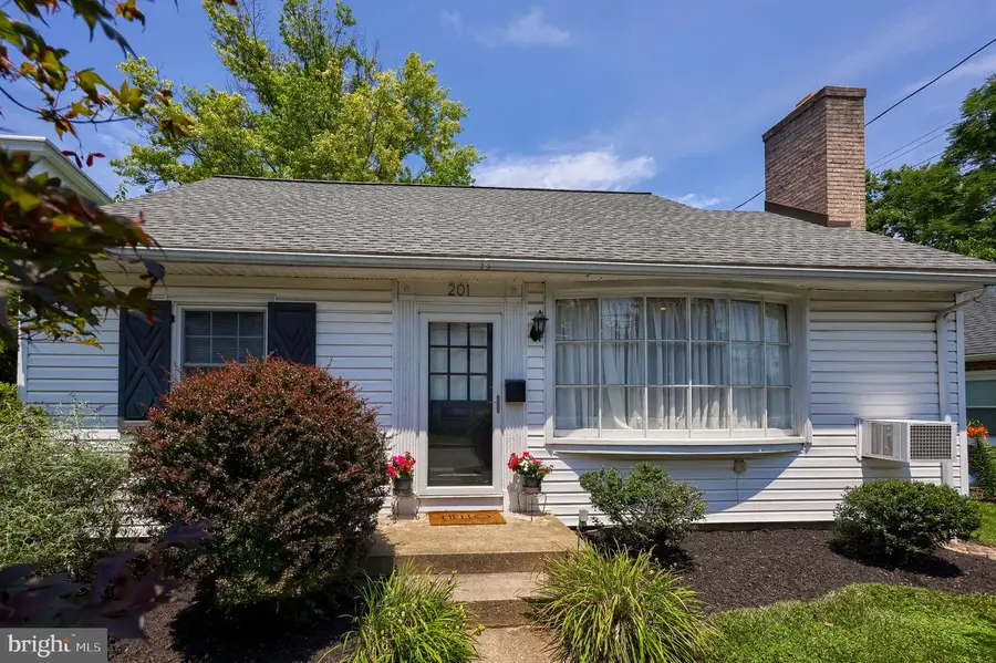 201 W Frederick St, Millersville, PA 17551 - #2