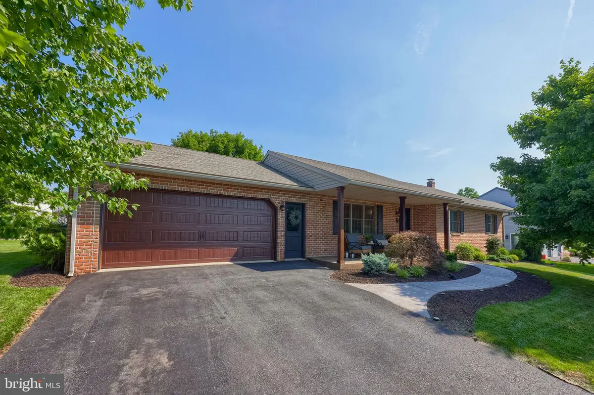 84 Clover Dr, Denver, PA 17517 - #1