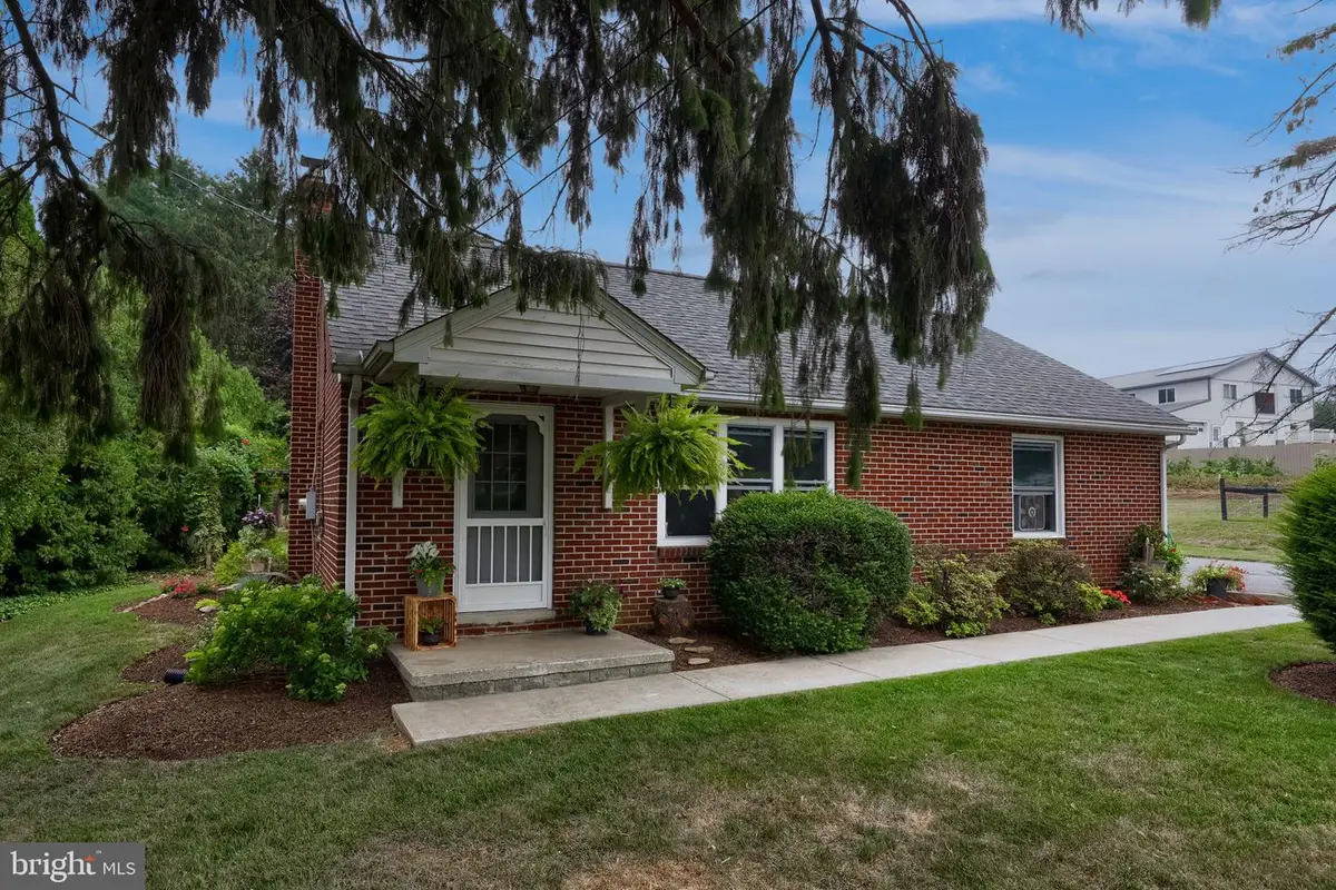 1646 White Oak Rd, Strasburg, PA 17579 - #1