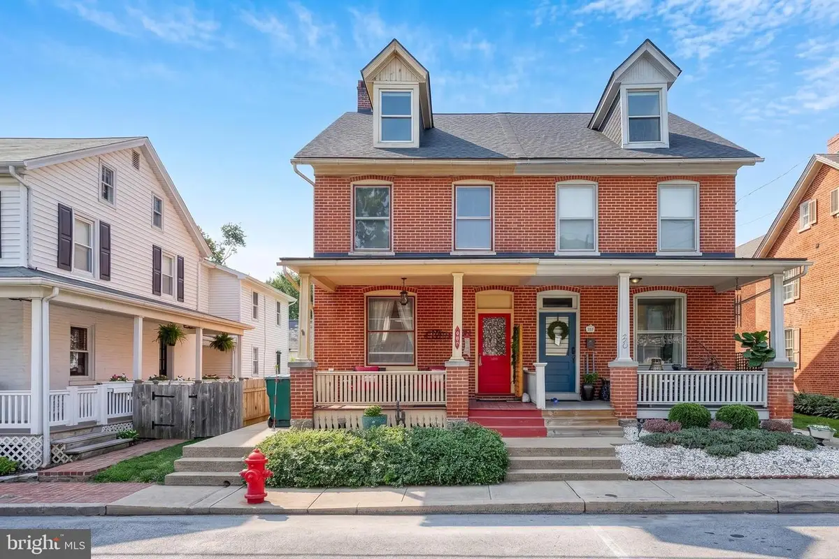 22 Miller St, Strasburg, PA 17579 - #1