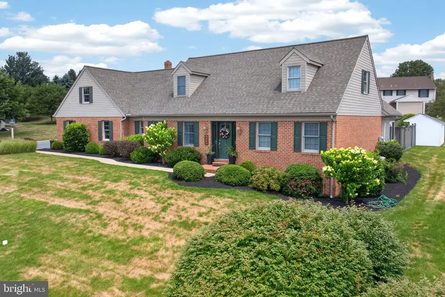 695 Sue Dr, Lititz, PA 17543 - #3