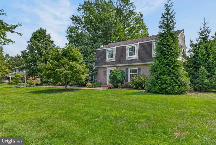 2551 Ponderosa Dr, Lancaster, PA 17601 - #2