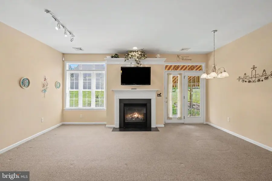 958 Elm Ave, Lancaster, PA 17603 - #2