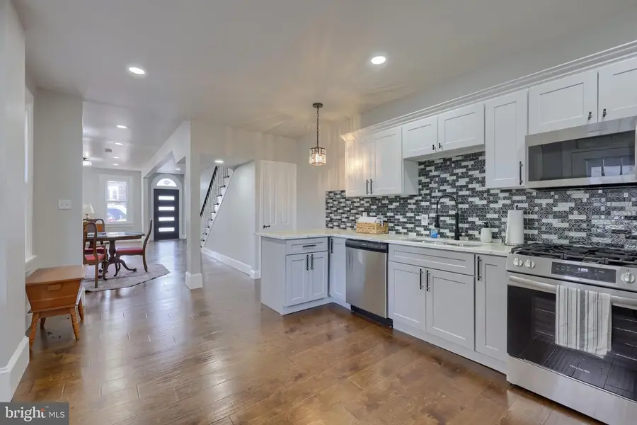 657 W Orange St, Lancaster, PA 17603 - #2