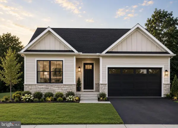 225 Pilgrim Dr, LANCASTER, PA 17603