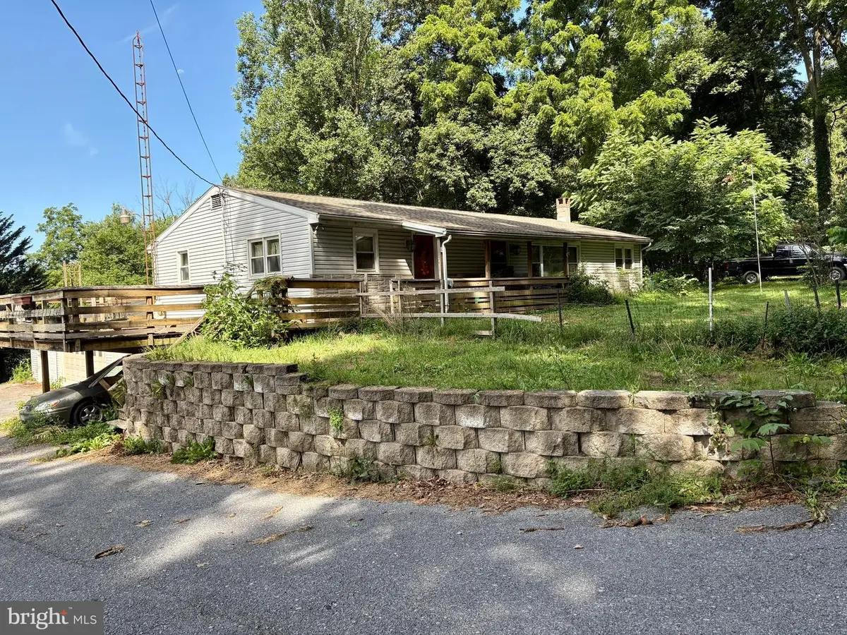 5536 Bossler Rd, Elizabethtown, PA 17022 - #1