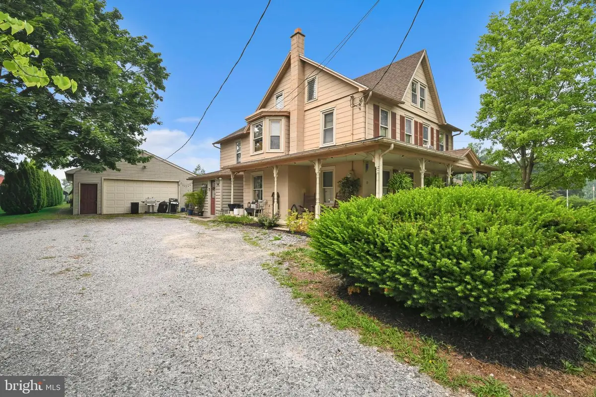 153 S Jackson St, Strasburg, PA 17579 - #1
