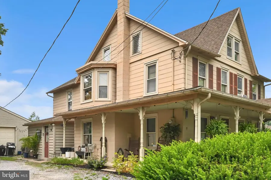 153 S Jackson St, Strasburg, PA 17579 - #2