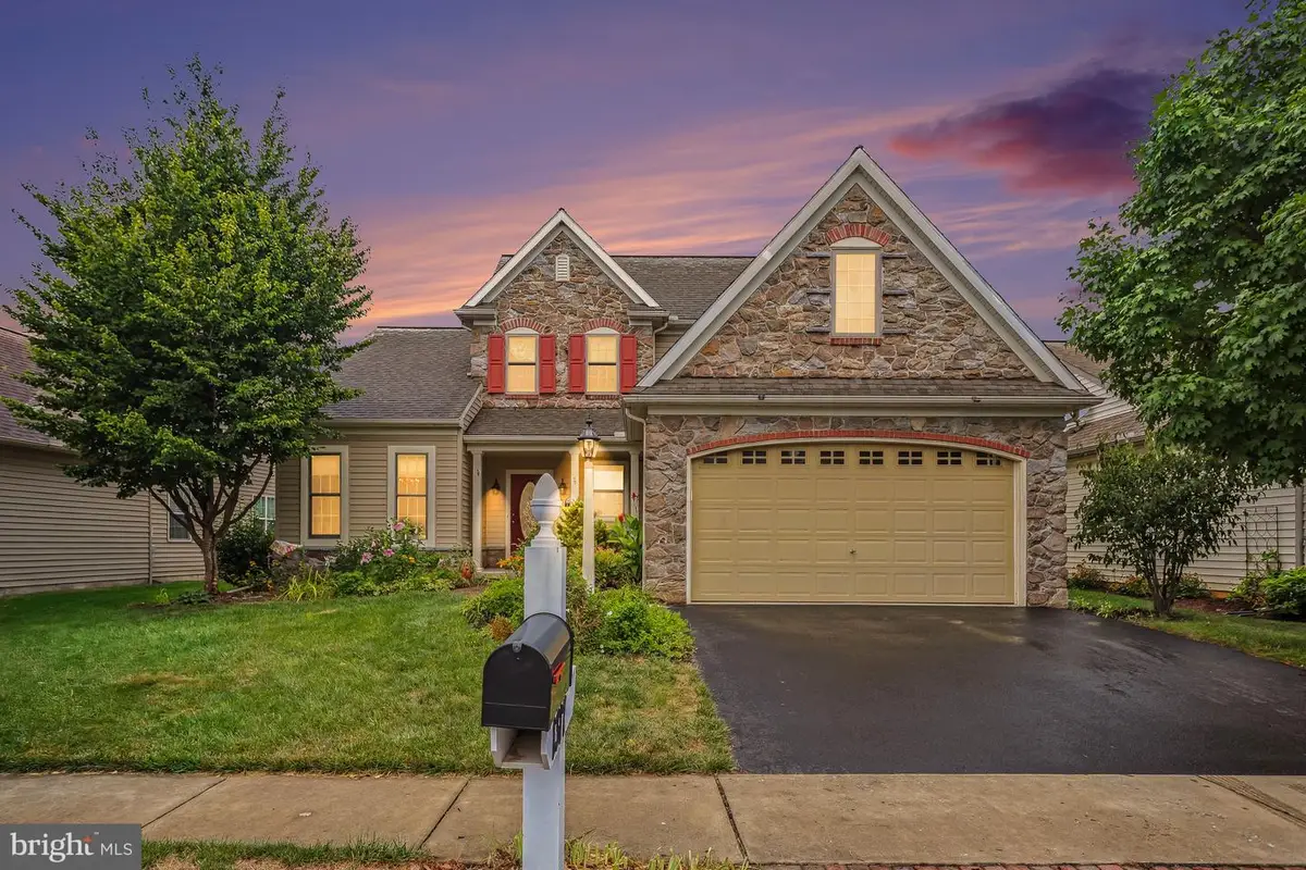 1317 Willow Creek Dr, Mount Joy, PA 17552 - #1