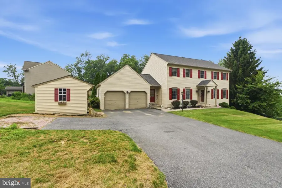 906 Hidden Hollow Dr, Gap, PA 17527 - #2