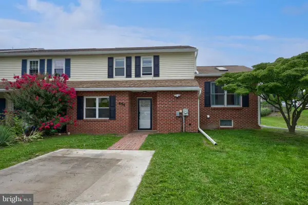 455 Crosswinds Dr, LITITZ, PA 17543