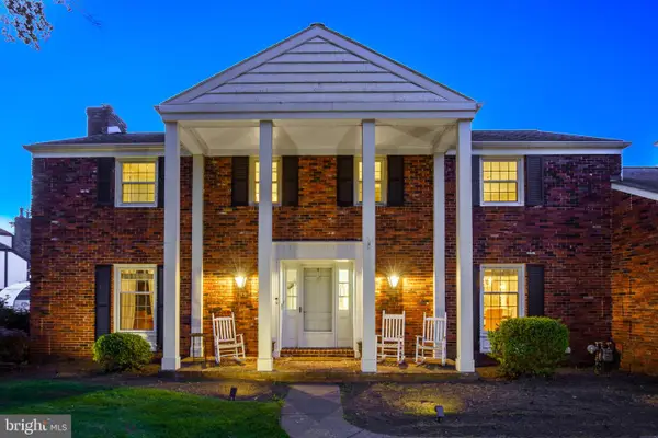 1349 Country Club Dr, LANCASTER, PA 17601