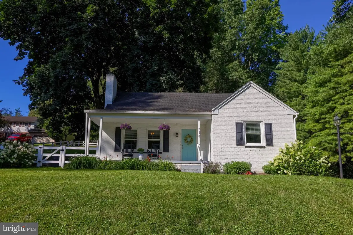 218 School House Rd, Lancaster, PA 17603 - #1