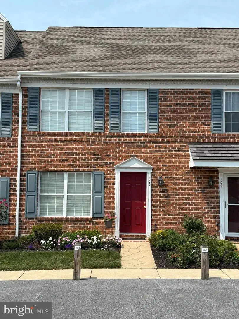107 Delancy Pl, Lancaster, PA 17601 - #1