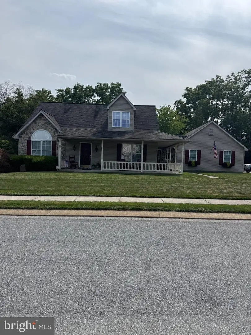 1374 Clearview Dr, Denver, PA 17517 - #1