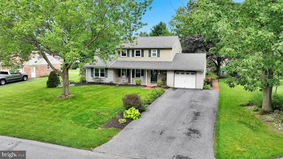843 Douglas Dr, Lititz, PA 17543 - #3