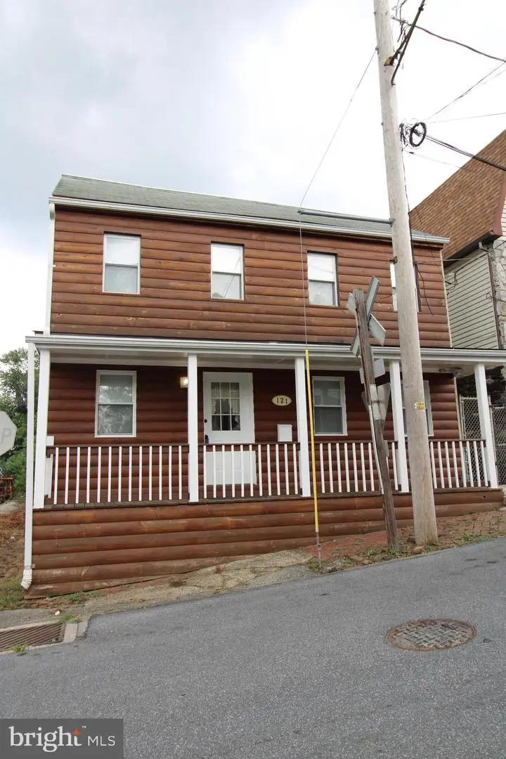 121 Perry St, Columbia, PA 17512 - #1