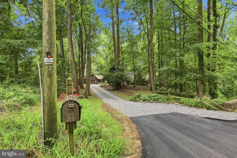 307 Dead End Rd, Lititz, PA 17543 - #3