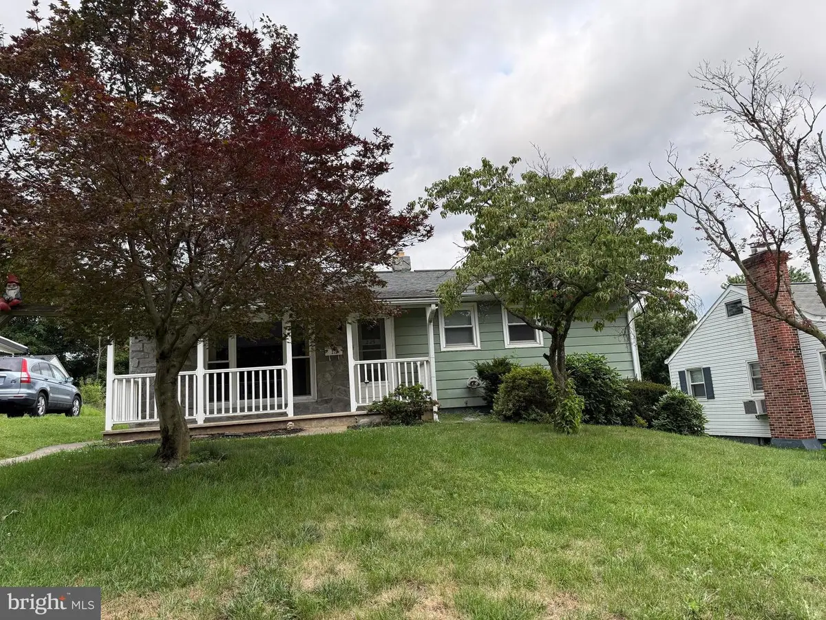 229 N Maple St, Elizabethtown, PA 17022 - #1