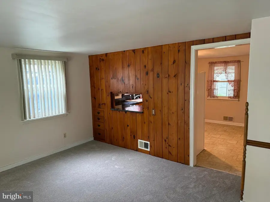 229 N Maple St, Elizabethtown, PA 17022 - #3