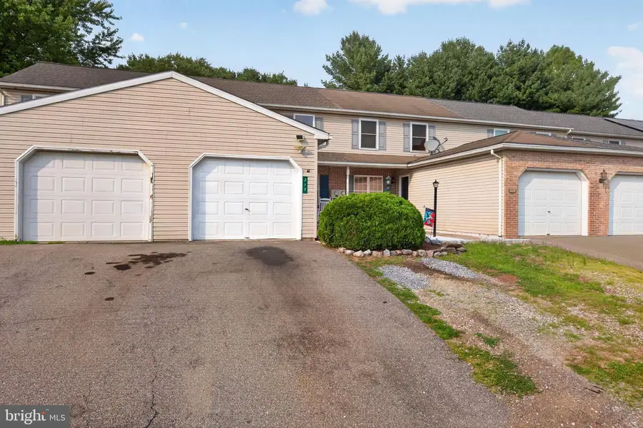 317 Groffdale Rd, Quarryville, PA 17566 - #2