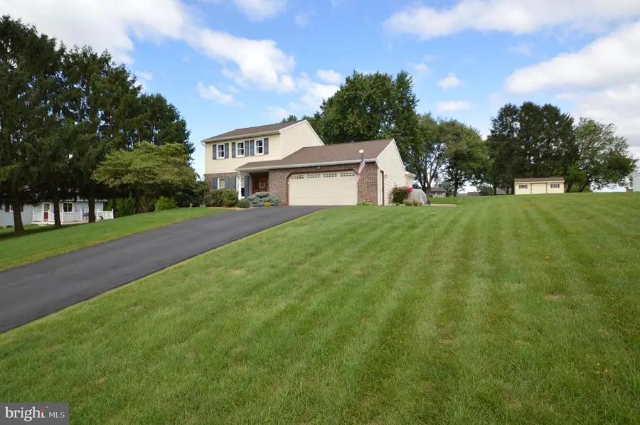224 Andrea Dr, Lititz, PA 17543 - #2