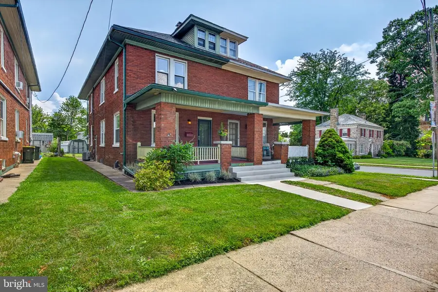 604 Chestnut St, Columbia, PA 17512 - #2