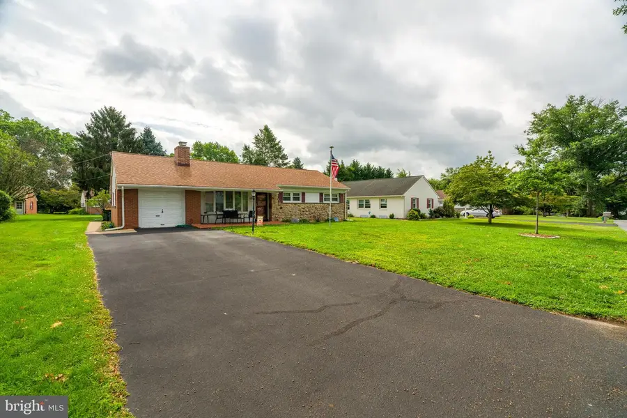 1711 Billview Dr, Lancaster, PA 17601 - #3